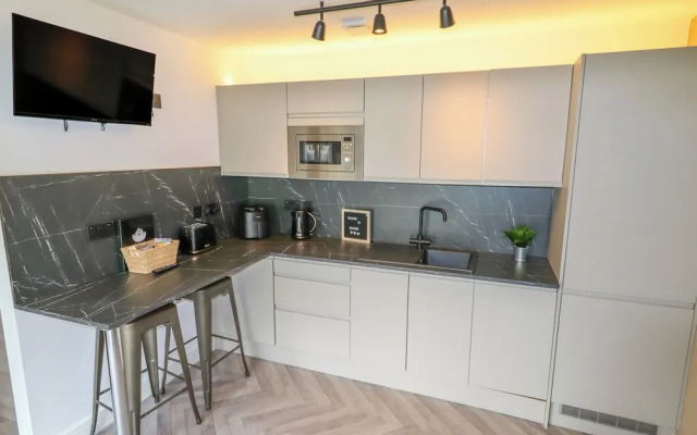 Valley Lodge 4 - North Wales Eco Lodges