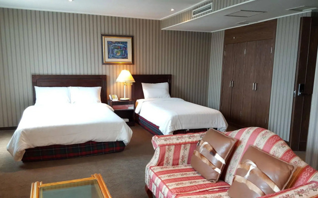 Hotel AIRPORT