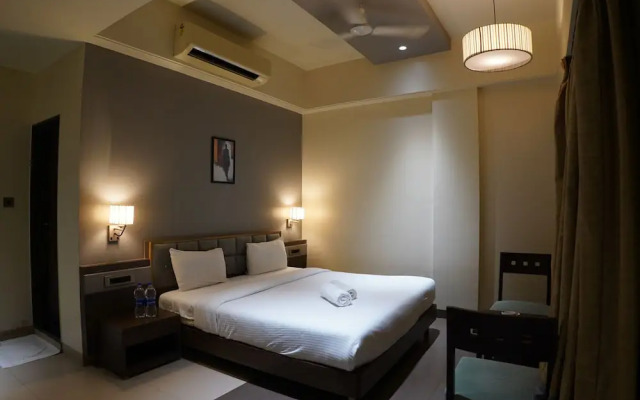 Hotel Sadanand Regency