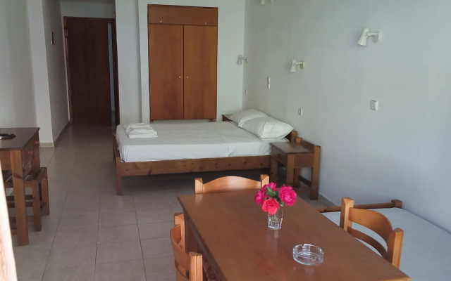 Karmi Studios & Apartments