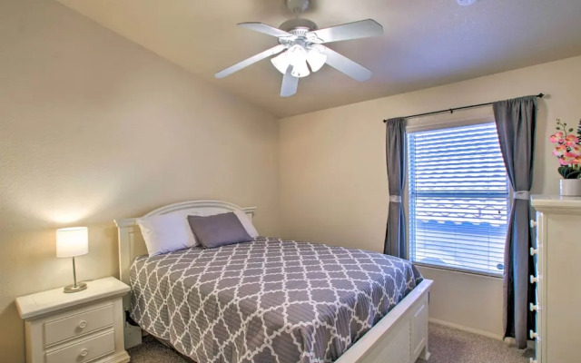 Goodyear Home w/ Pool, Quiet Walkable Community