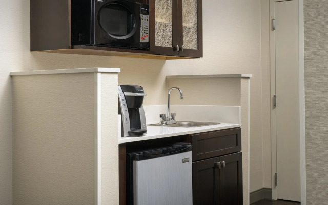 Holiday Inn Express & Suites Annapolis by IHG