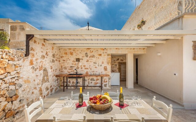 2943 Casa Marangi by Barbarhouse