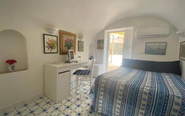 Villa Striano Capri - Guest House - Rooms Garden & Art