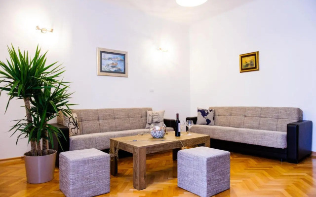 Dundo Baldo Apartment