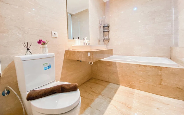 Best Deal and Elegant 2BR Apartment at Menteng Park