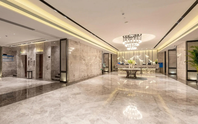 Zhuhai Overseas Chinese Hotel