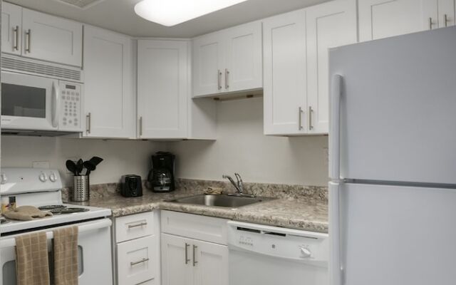 Park Suites at 116 - One Bedroom Apartment