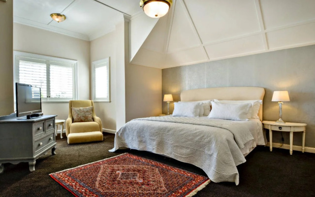 Rhonda's Manor Boutique Guest House