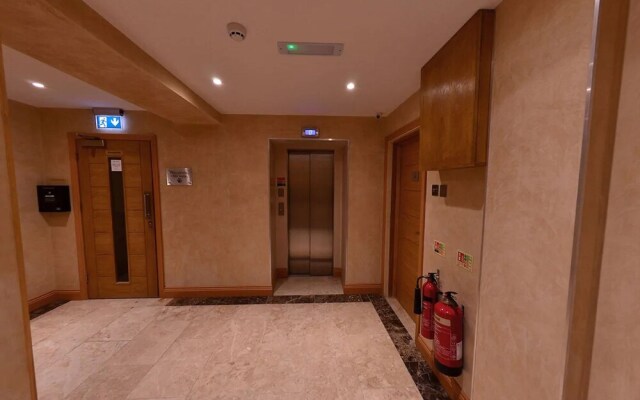 Arlo Apartments