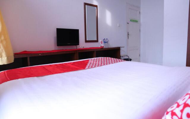 OYO 1305 Hotel Al-ghani Syariah