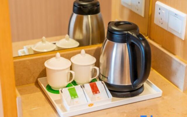 Vienna Hotel (Shenzhen Nanshan Vanke Yuncheng Branch)