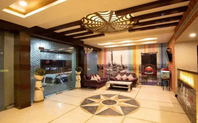 Oyo Flagship 701945 Sla Inn