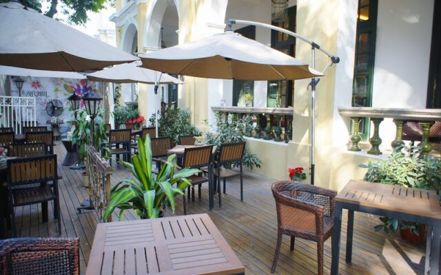 Weston Hotel