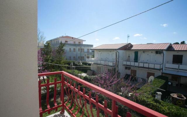 M24 - Marcelli, trilocale con terrazzo fronte mare