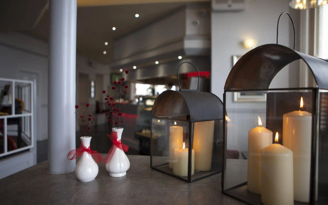 Royal Clifton Hotel