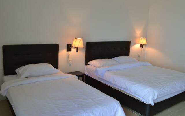Mutiara Penthouse Hotel