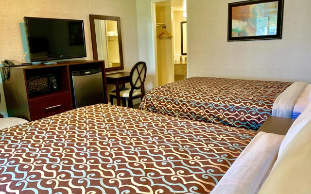 Deluxe Inn