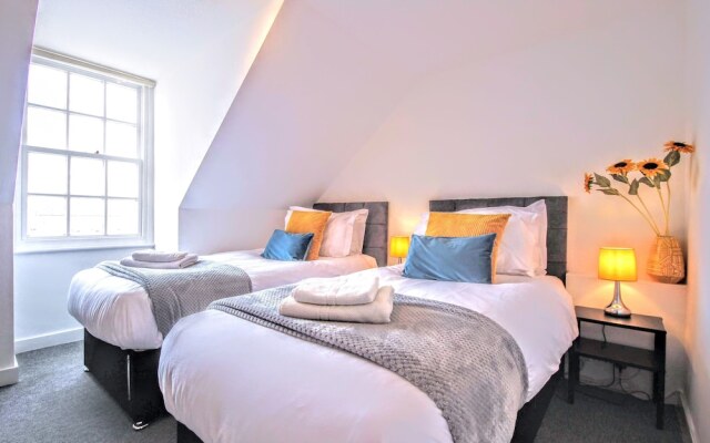 The Skye Seaview Apartment