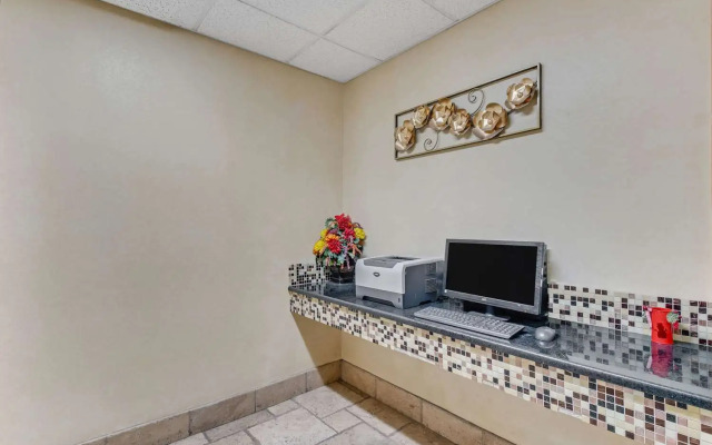 Quality Inn Dalton East