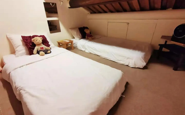 Naya"s Homestay