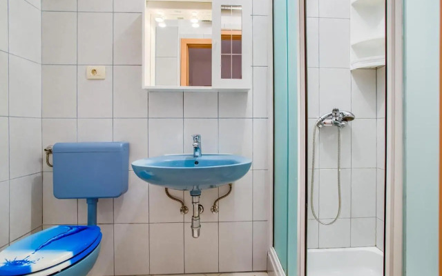 Apartments and rooms with parking space Kraljevica - 17589