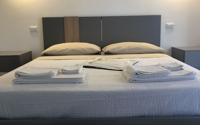 A Due Passi Dalla Scalinata Rooms