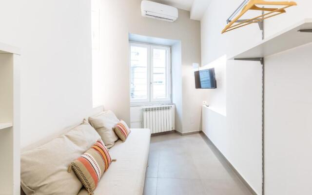 Loft Piazza Marina by DomuSicily