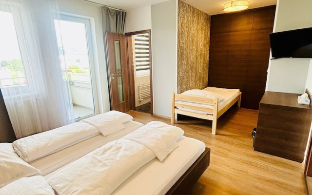 Villa many rooms with Free Parking