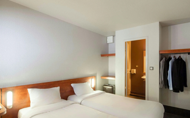 B&B HOTEL Paris Porte des Lilas - Image 7