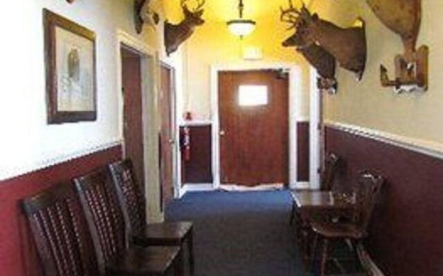 MacArthur Inn