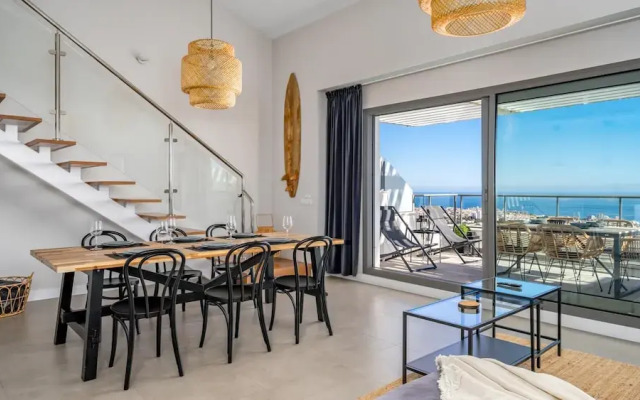 Top-floor Apartment With Pool Ref 20