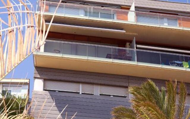 Great Sea-Side Barcelona Apartment