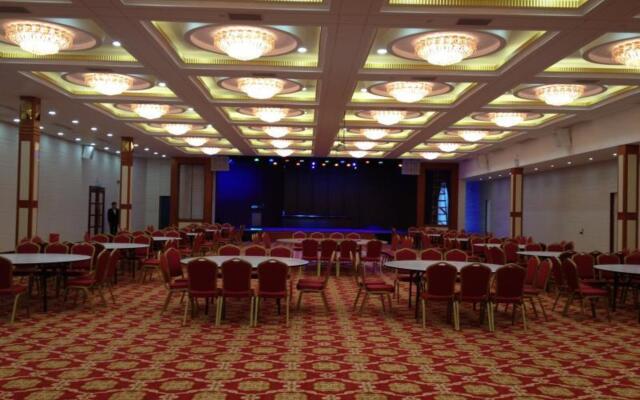 Yijia International Hotel