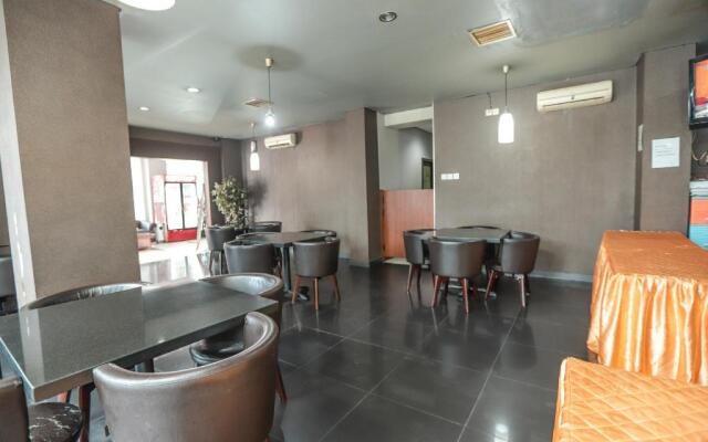 Mirah Hotel