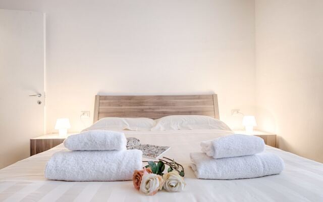 Polo Universitario by Mmega