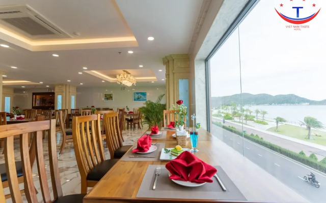 Vietnam Taste Hotel Quy Nhon - Beachfront