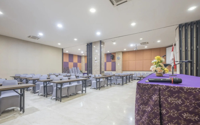 OYO 454 Raising Hotel