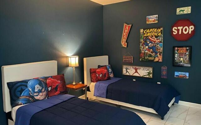 Amazing Champions Gate 7 bedrooms/6 bathrooms!