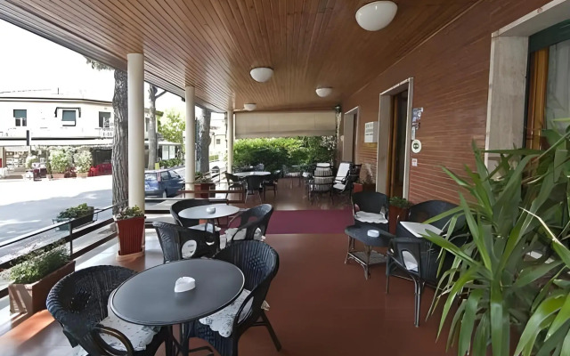 La Riviera