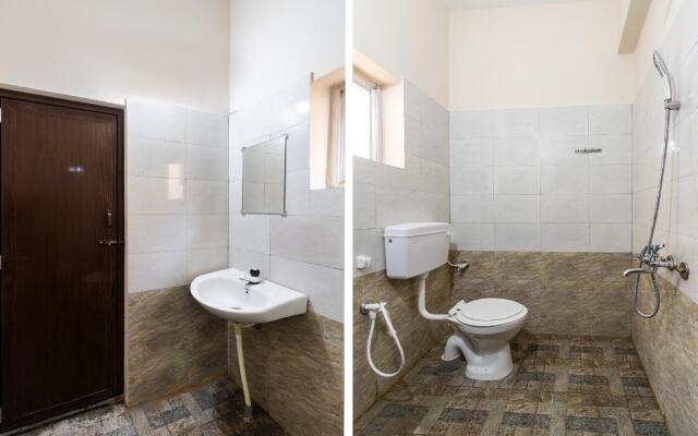 OYO 70384 Supriya Lodge