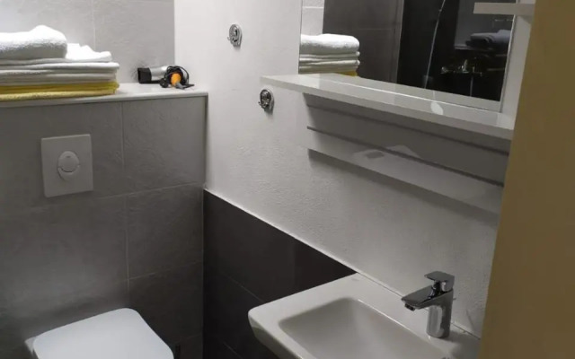 Apartmani Mira