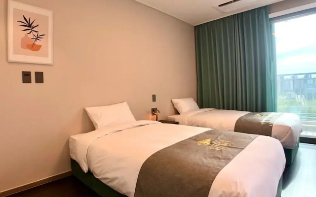 Golden Planet Hotel Pyeongtaek