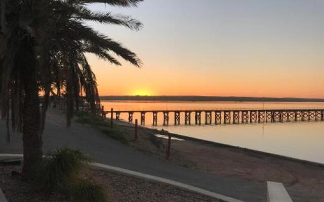 Streaky Bay Beachside & Jetty View Apartments