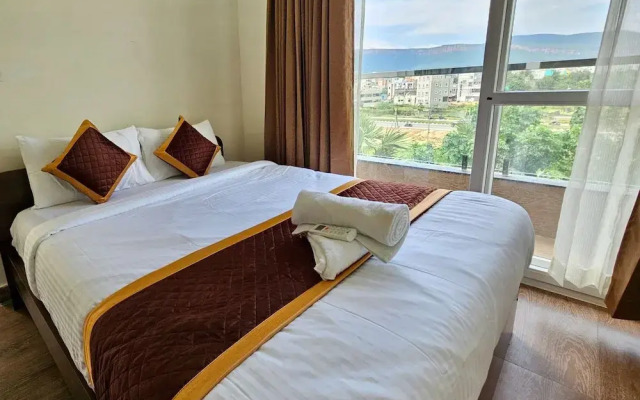 TrueLife Summit Suites