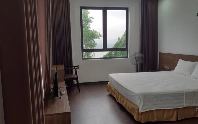 Lakeside Dailai Hotel