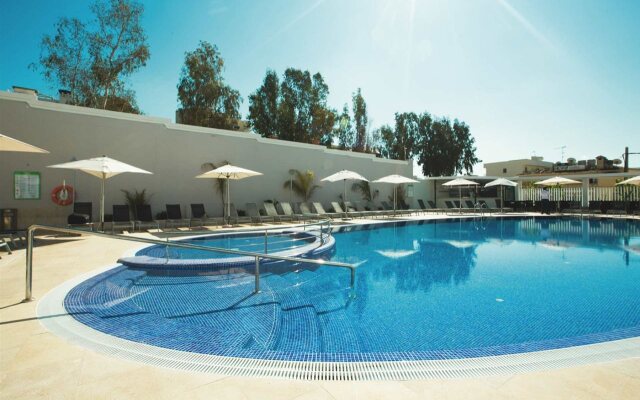 Aparthotel y Hotel Paguera Beach