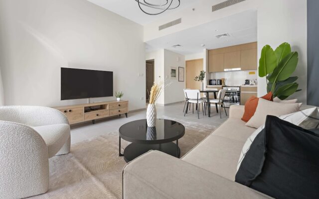 Silkhaus Summer Towers Creek Harbour