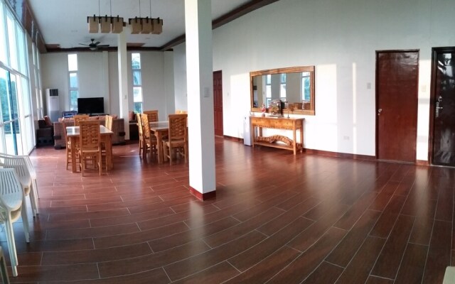 The Inn at Calayo