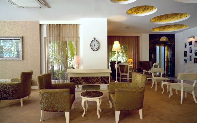 Yacht Classic Hotel - Boutique Class